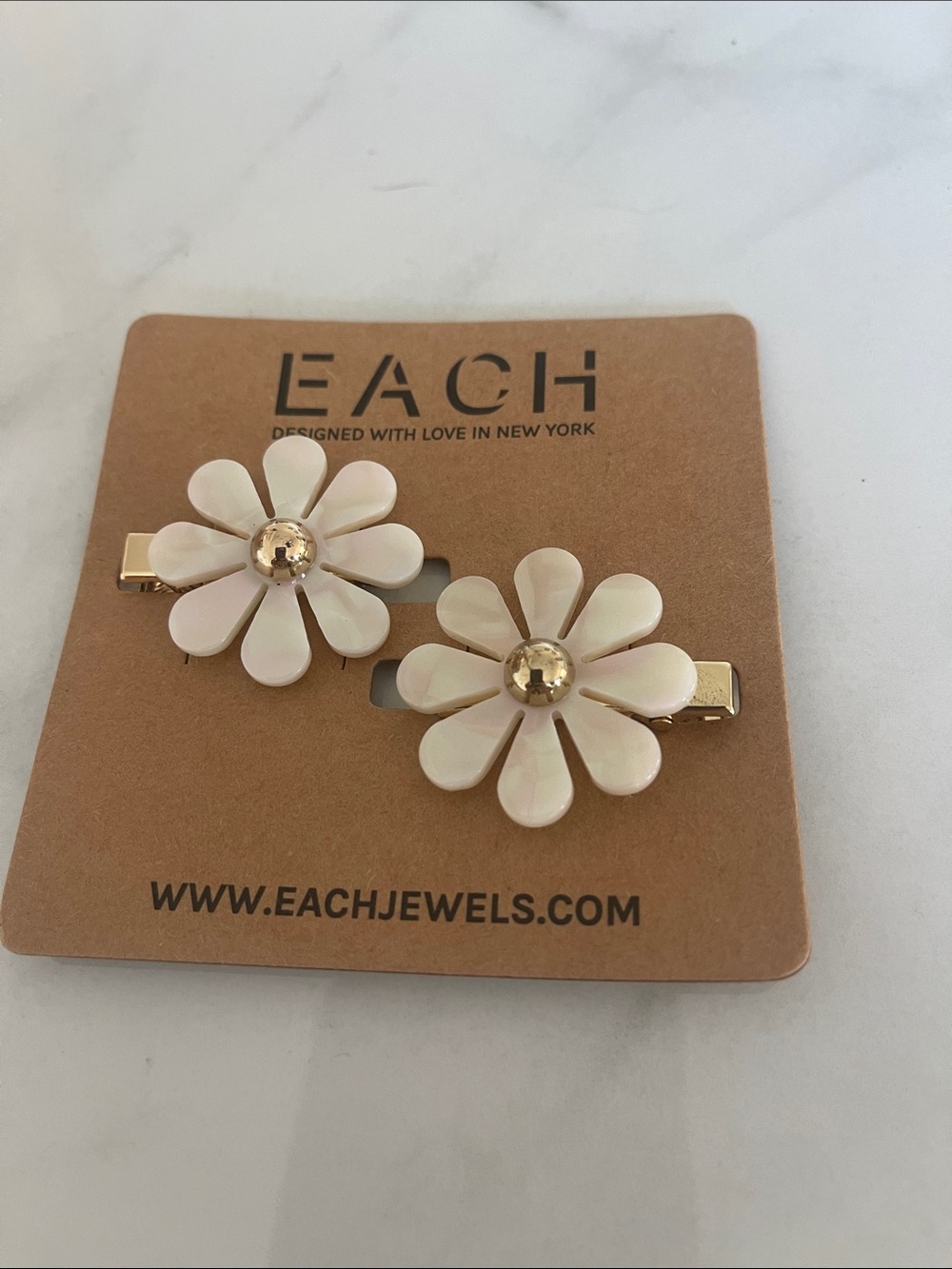Mother-of-Pearl Daisy Hair Clips - Cream (Set of 2)